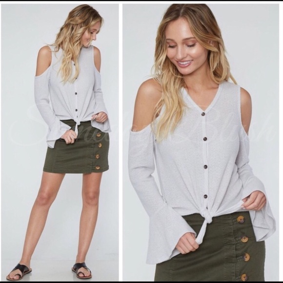 Gray cold shoulder button down top - Picture 1 of 1
